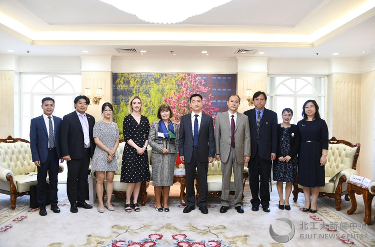 北京工业大学党委书记谢辉校长聂祚仁会见爱尔兰驻华大使安黛文